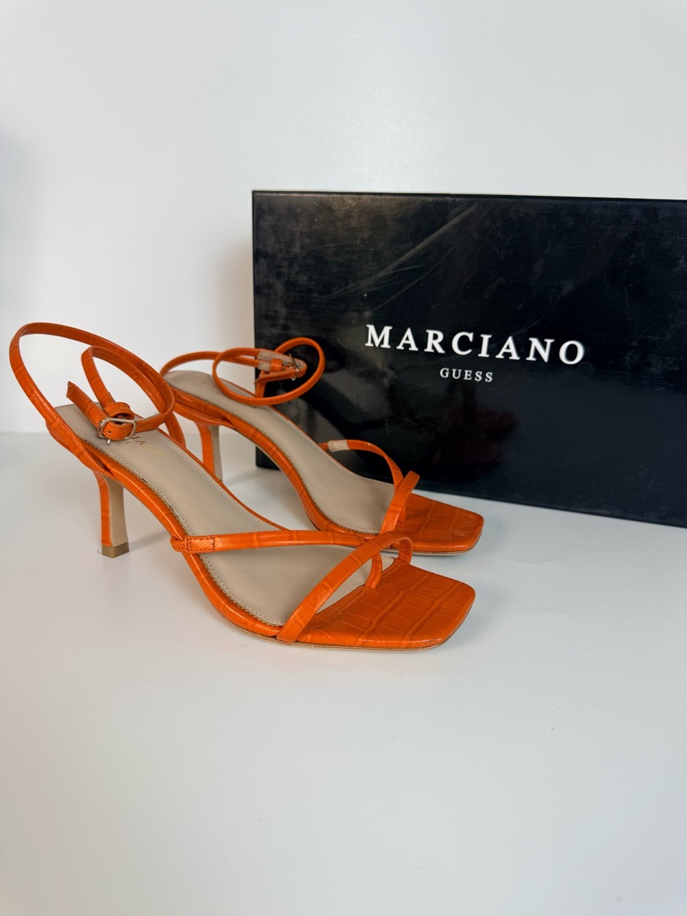 Vero Cuoio Orange Croc-Embossed Strappy Mid-Heels Size 7